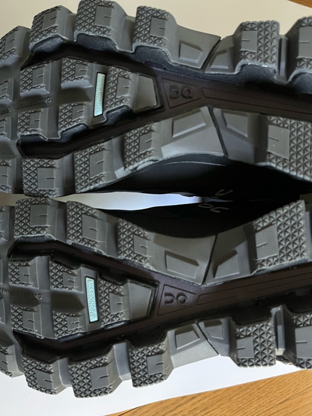 On Cloundventure Waterproof Women's Shoes - Picture 3 of 4